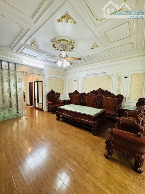 Bán nhà mặt tiền phố Thanh Am, 75m2- mt5.2- 4 tầng- 16 tỷ hơn, phân lô, vỉa hè, kinh doanh - 3