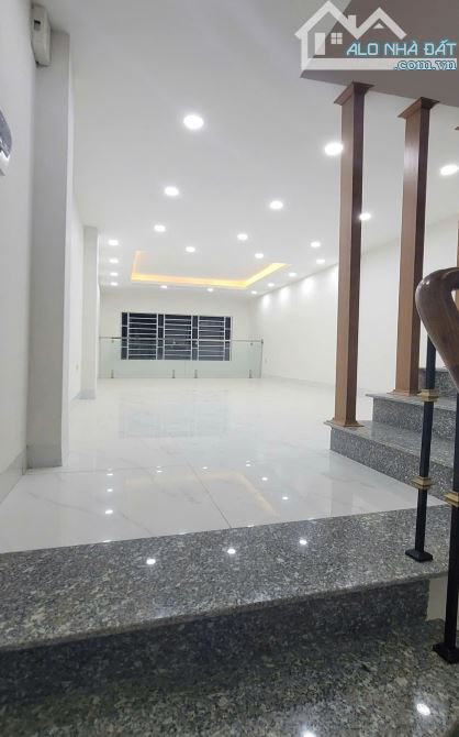 CHỦ GỬI BÁN GẤP NHÀ  HÀ TRÌ HÀ CẦU HÀ ĐÔNG Ô TÔ GẦN - DT 33M 6 TẦNG  GIÁ ĐẦU TƯ - 2