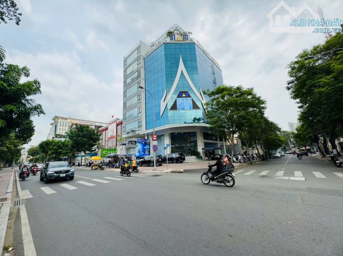 Building Góc 2 MT  Nguyễn Trãi & Nguyễn Cảnh Chân Q1- 14m*30m- 2Hầm 10Tầng -Gía : 435Tỷ - 3