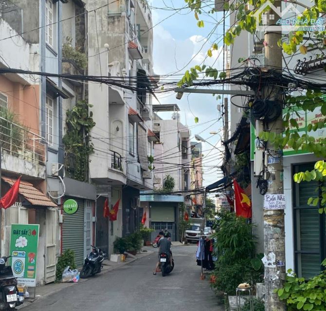 SIÊU PHẨM NHÀ PHAN VĂN TRỊ, CHỈ NHÌNH 5 TỈ, 52M² - 3PN, 2WC, HẺM RỘNG, SÁT PHẠM VĂN ĐỒNG! - 4