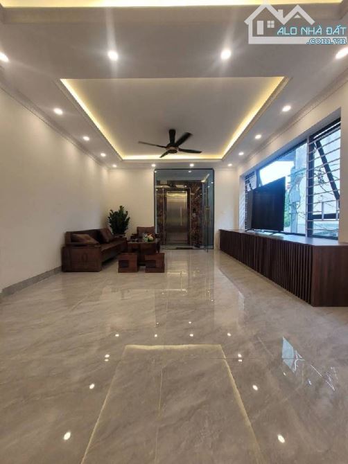 Em không HOA KHÔI thì CŨNG là HOA HẬU THẠCH BÀN - LÔ GÓC MỚI ĐẸP NHƯ KHÁCH SẠN 5 SAO - - 4
