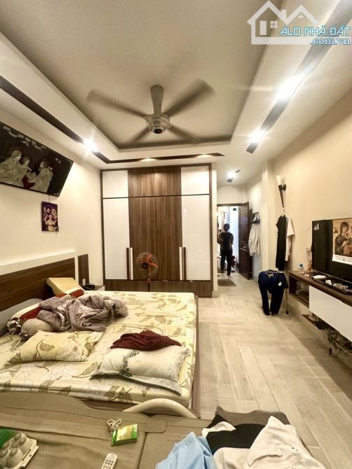 GẦN Công an Quận; VỊ TRÍ vàng QUANG TRUNG; NGANG 4.2*20; 50m đến MẶT TIỀN khu nhà yên tĩnh - 4