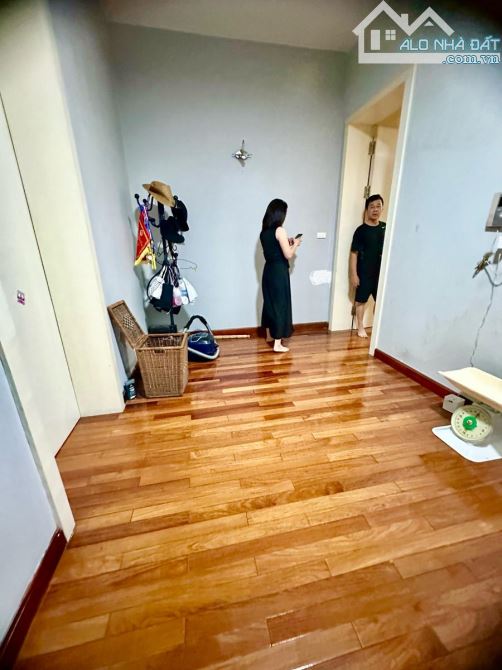 SIÊU HIẾM! NHÀ ĐẸP GIÁ TỐT! BIỆT THỰ 150M2 x 4 TẦNG MT 10M KDT ĐỊNH CÔNG GIÁ 43 TỶ HIẾM CÓ - 4