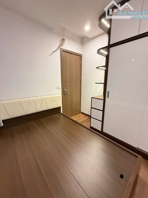 YÊN HÒA – NHÀ MỚI TINH 5 TẦNG, 31M2 – MẶT TIỀN 4.95M – NGÕ RỘNG 3M – Ô TÔ ĐỖ CỬA – 8.35 TỶ - 4