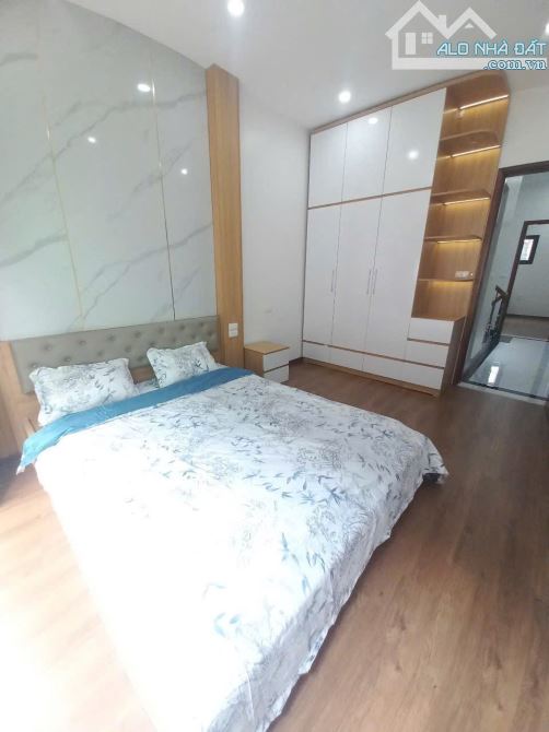 Bán gấp nhà chính chủ Đống Đa Hà Nội. Gần gần ngã Tư Sở. DT 40m2 x 5 tầng giá bán 12.5 tỷ - 4