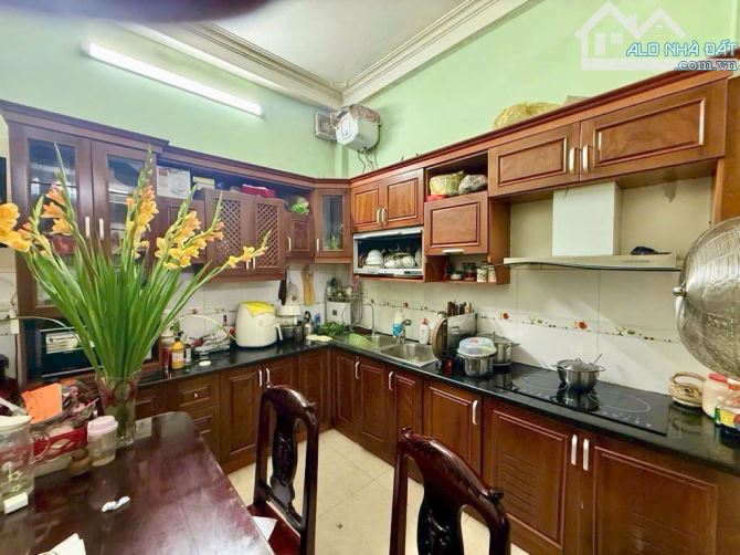B.án căn nhà Lạc Trung_39m/ 5 tầng_Hơn 9 tỷ - vị trí rất đẹp - 4