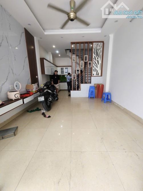 ♻️ Nhà Đẹp Giá Tốt Đức Giang – 35m² x 5 Tầng – Gần Ô Tô – Chính Chủ! - 4