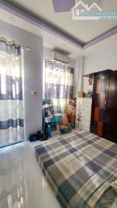 BÁN NHÀ 3 TẦNG – HẺM RỘNG THÔNG THOÁNG – PHƯỜNG TÂN HƯNG – QUẬN 7 - 4