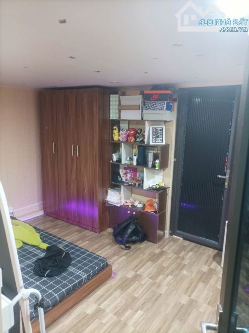 Bán nhà rộng 70m2 dân xây 2,5 tầng mặt đường Cựu Viên giá 3.7 tỷ - 4