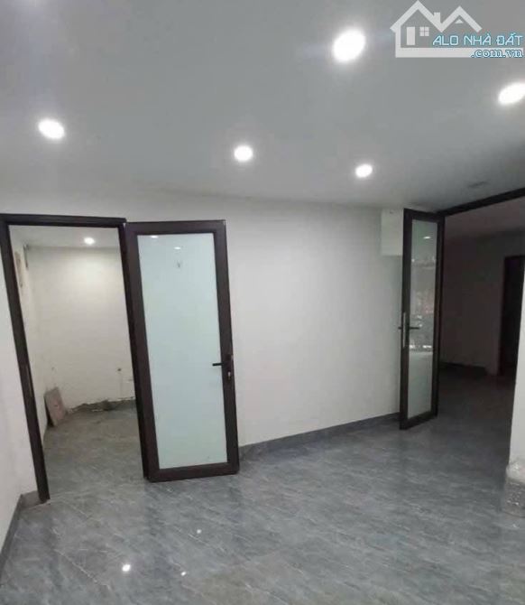 KIM MÃ - BA ĐÌNH - PHÂN LÔ Ô TÔ TRÁNH - NGÕ THÔNG -  2 MẶT TIỀN TRƯỚC SAU - THANG MÁY - 4