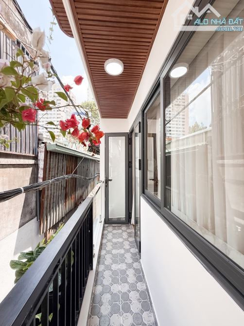 🏡 NHÀ 3 TẦNG KIÊN CỐ – GẦN BỜ KÈ HOÀNG SA – TRUNG TÂM QUẬN 3 – CHỈ 4.X TỶ‼️ - 4
