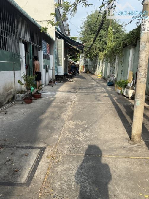 LIÊN TỈNH 5 QUẬN 8 - HẺM XE TẢI ĐỖ CỔNG - GẦN MẶT TIỀN - 4 TẦNG 3PN CÓ SÂN THƯỢNG - 4
