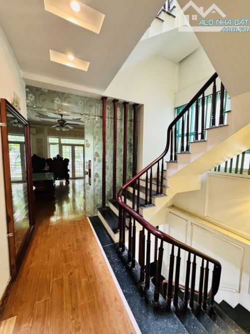 Bán nhà mặt tiền phố Thanh Am, 75m2- mt5.2- 4 tầng- 16 tỷ hơn, phân lô, vỉa hè, kinh doanh - 4