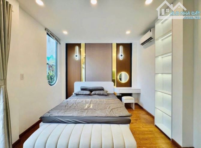 SÁT Q1 - KHU PHAN XÍCH LONG - NHÀ ĐẸP 3 TẦNG - FULL NỘI THẤT - 4