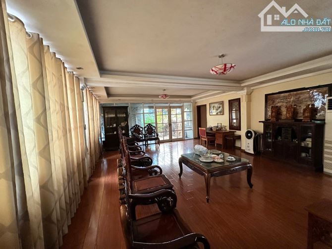 Biệt thự nhà vườn Láng Hạ, Ba Đình. Phân lô quan chức, 126m², MT 9.5m, ô tô tránh, 52 tỷ - 5