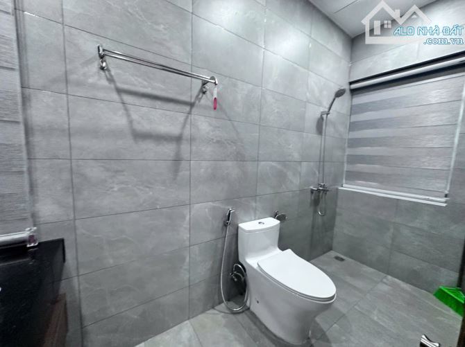 BÁN BIỆT THỰ LÔ GÓC VEN SÔNG ĐƯỜNG THĂNG LONG -DIỆN TÍCH 148M2 NGANG 7,5M GIÁ CHỈ 10,5 TỶ - 5