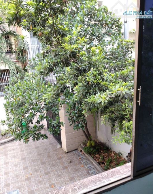 BÁN ĐẤT (600M2) TẶNG NHÀ HXH ÚT TỊCH – HOÀNG VĂN THỤ - TÂN BÌNH – KHU ĐỆ NHẤT .  CHỈ 130 T - 5