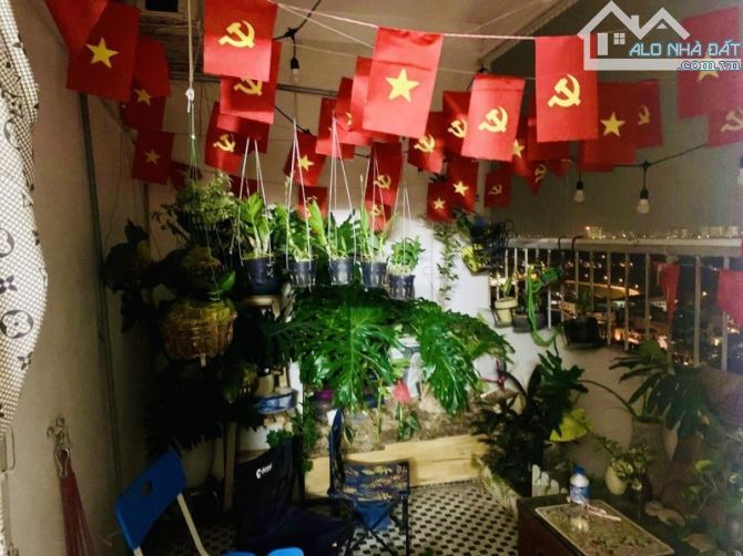 Bán căn hộ 3 phòng ngủ chung cư CT2 Bộ Quốc Phòng, Thạch Bàn, Long Biên chỉ 5,3 tỷ - 5