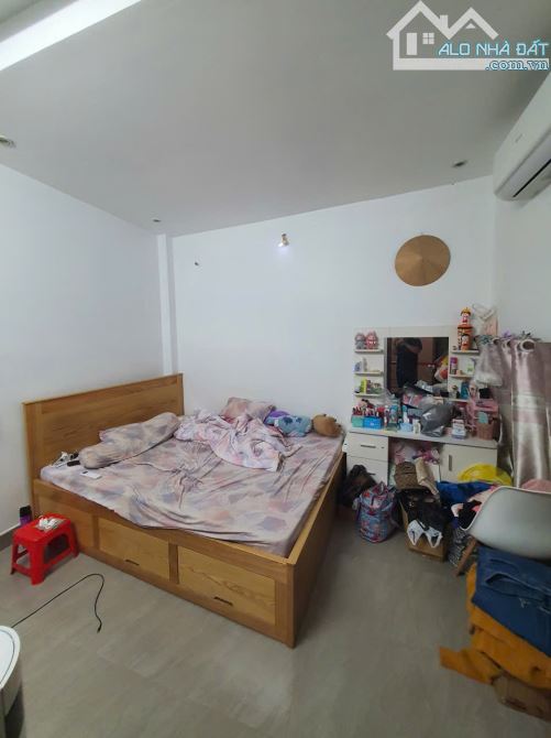 Hẻm 5m Ô tô 7 chỗ đậu cửa, Nhà 3Tầng BTCT chắc, Đẹp, Huỳnh Văn Nghệ, 75m2 Nở Hậu Chỉ 8.6Tỷ - 5