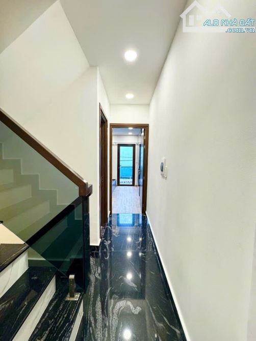 Bán nhà 4 tầng, Huỳnh Tấn Phát, Quận 7. DTSD 165m2, full nội thất, HXH thông. Chỉ 7 tỷ xíu - 5