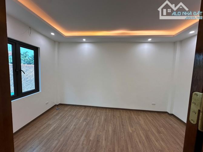 Bán nhà gần ga nhổn 45m2 5 tầng lô góc 7 ngủ vừa ở vừa cho thuê sinh viên giá 5 tỷ 05 - 5