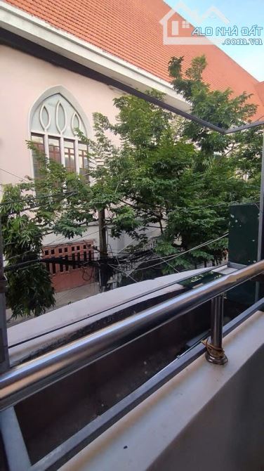 Bán nhà 2 tầng, Trần Xuân Soạn, Quận 7. DT 95m2, HXH, 4PN, Dòng tiền. Nhỉnh 9tỷ - 6