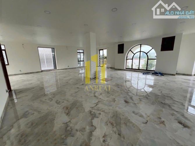 Cho Thuê Toà Nhà Văn Phòng VIP góc 2 mặt tiền Tạ Hiện Thạnh Mỹ Lợi - 6