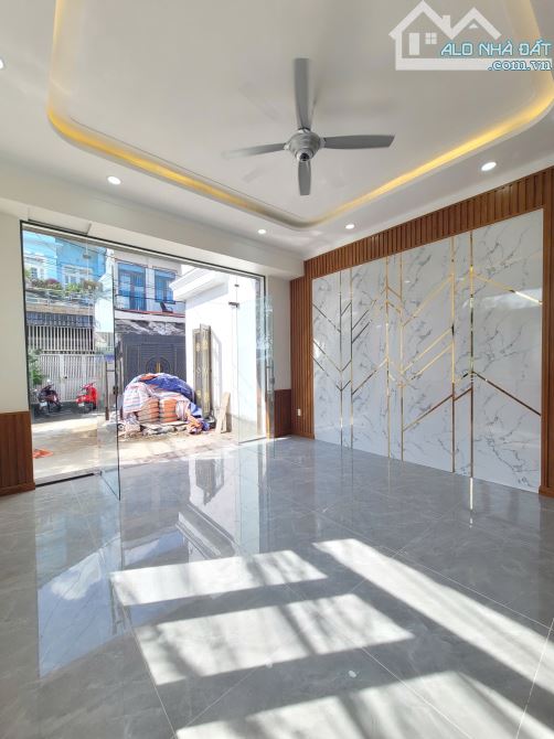 nhà 1 trệt 1 lầu 61,2m2 3ty5 TL góc 2MT cách đường Hoàng Minh Chánh 100m p.Hóa An - 6