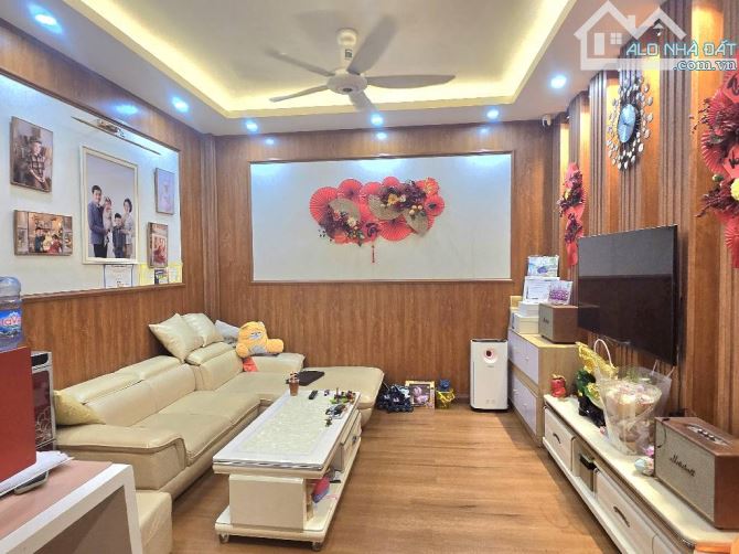 Cần Bán nhà Vĩnh Tuy : PHÂN LÔ QUÂN ĐỘI – 2 MẶT NGÕ – NHÀ TỰ XÂY CỰC CHẮC – VF3 ĐỖ CỬA - 6