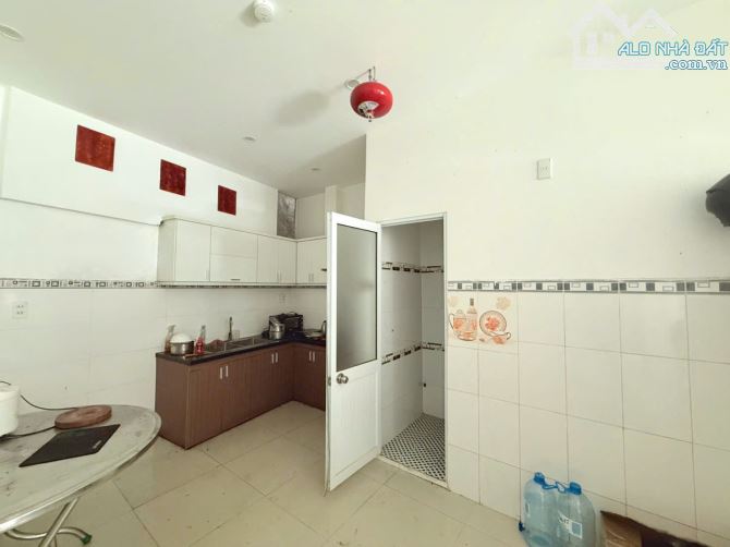 Bán nhà 4 tấng kiệt Nguyễn Du có dòng tiền 18tr/tháng. gần Tòa nhà Trái BẮP - 6