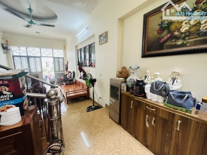Đông Dư - 3 tầng x 56m_ Nhà Đẹp Kiên Cố- ô tô Ra Vào - ở đầu tư tốt - 6