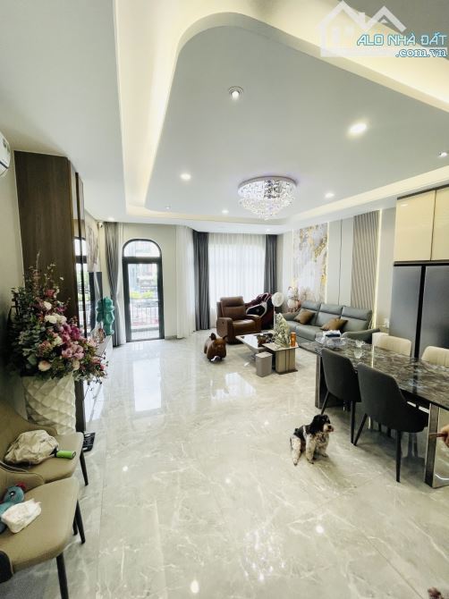 🏠 BÁN NHÀ MẶT TIỀN KHÁNH HỘI – QUẬN 4 💎 VỊ TRÍ KINH DOANH ĐỈNH –Giá chỉ hơn 15 tỏi - 6