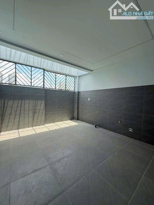 BÁN NHÀ GIÁ 6,35T, HXT, 5T, RA NGUYỄN ẢNH THỦ, HT, Q12. - 6