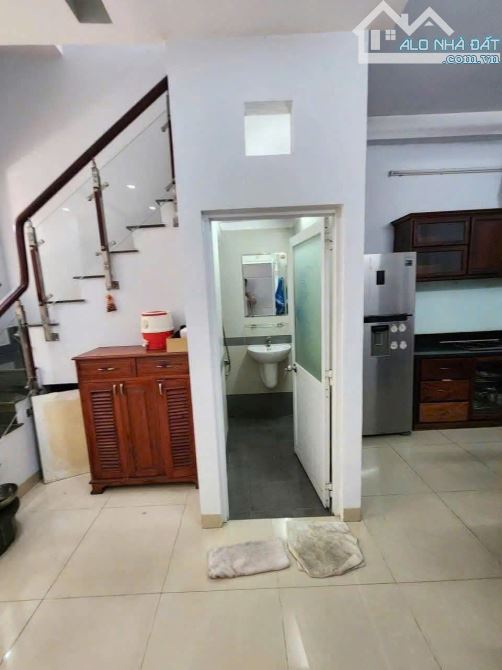 Bán nhà hẻm 3m sát HXT Thống Nhất, P.16, 4 x 13, 3 tầng, giá 5.3 tỷ tl - 6