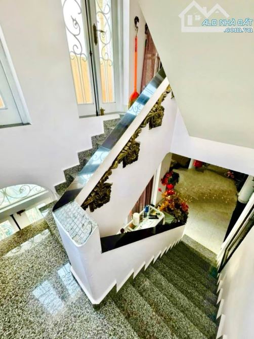 Biệt thự phong cách cổ điển - Ngô Thỳ sỹ. Đà Lạt - 19.6 tỷ - 7
