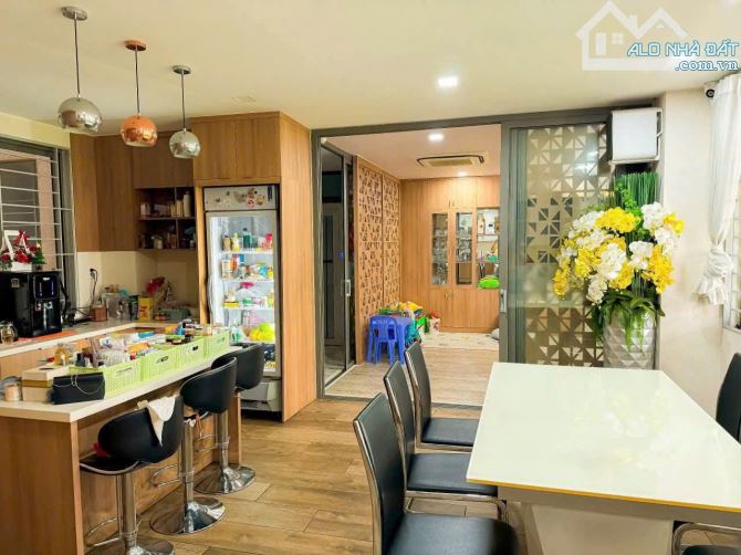 Bán nhà 25 Lê Văn Huân 12,5x16 Hầm + 7 tầng giá bán chỉ 65 tỉ nhà mới đẹp - 7