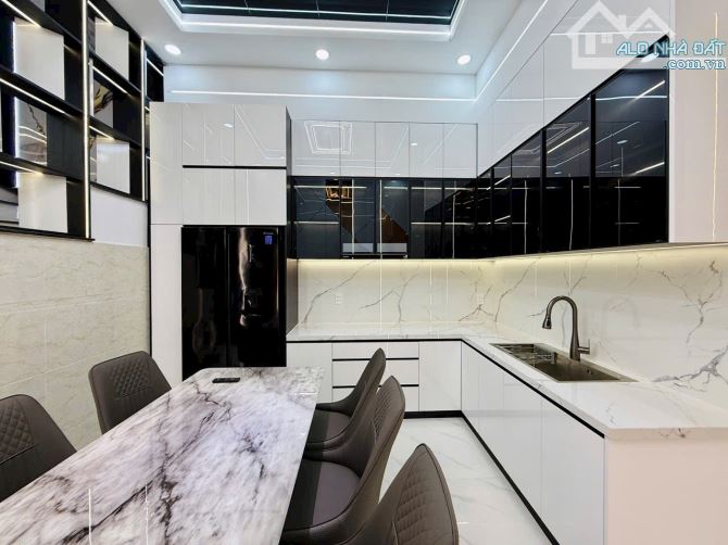 Nhà 4 tầng FULL NỘI THẤT MẶT TIỀN đường THẠNH XUÂN 23 P TX Q12 dt 58,9m2 (4x15)💰6,48Tỷ - 6