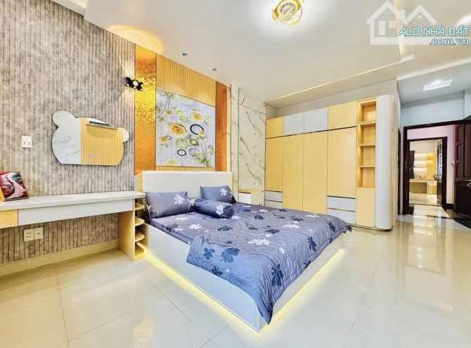 CHÚ NGỌC BÁN NHÀ CHO THUÊ 24TRIỆU VÕ VĂN TẦN, PHƯỜNG 5, QUẬN 3. GIÁ 5TỶ330/72M2(4x18M) - 7