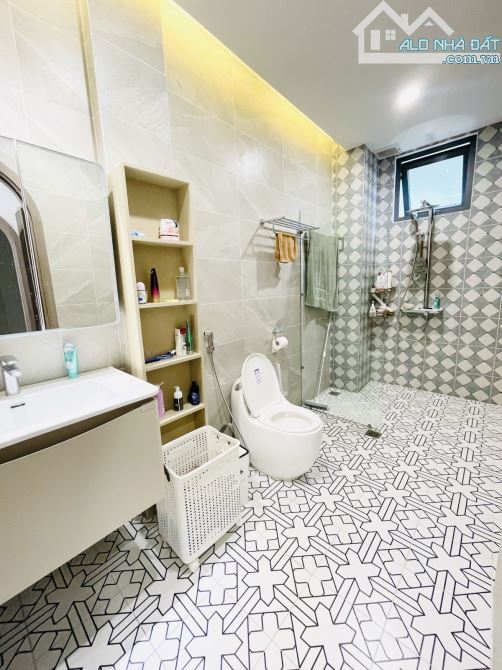 🏠 BÁN NHÀ MẶT TIỀN KHÁNH HỘI – QUẬN 4 💎 VỊ TRÍ KINH DOANH ĐỈNH –Giá chỉ hơn 15 tỏi - 7