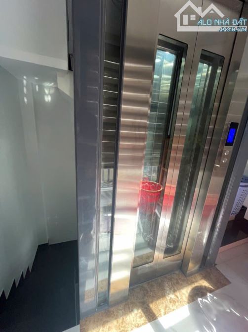 Bán nhà mới, Huỳnh Tấn Phát, Quận 7. DTS 130m2 - full nội thất, thang máy, HXH. 8.xx tỷ - 7
