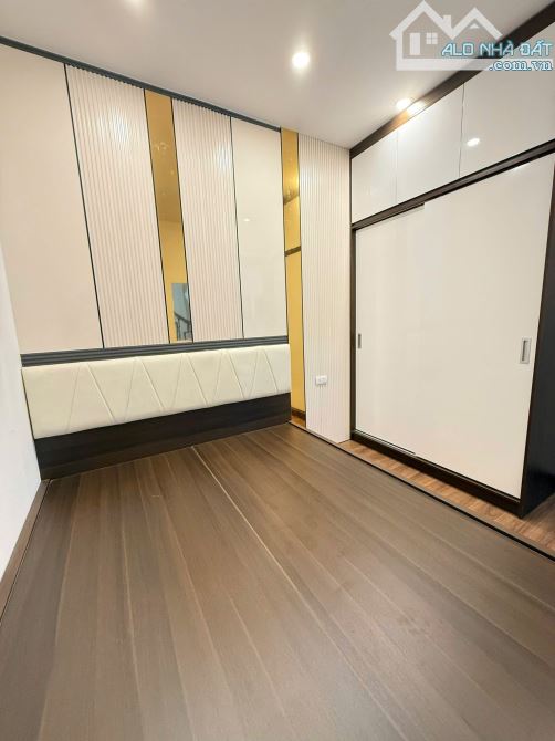 YÊN HÒA – NHÀ MỚI TINH 5 TẦNG, 31M2 – MẶT TIỀN 4.95M – NGÕ RỘNG 3M – Ô TÔ ĐỖ CỬA – 8.35 TỶ - 9