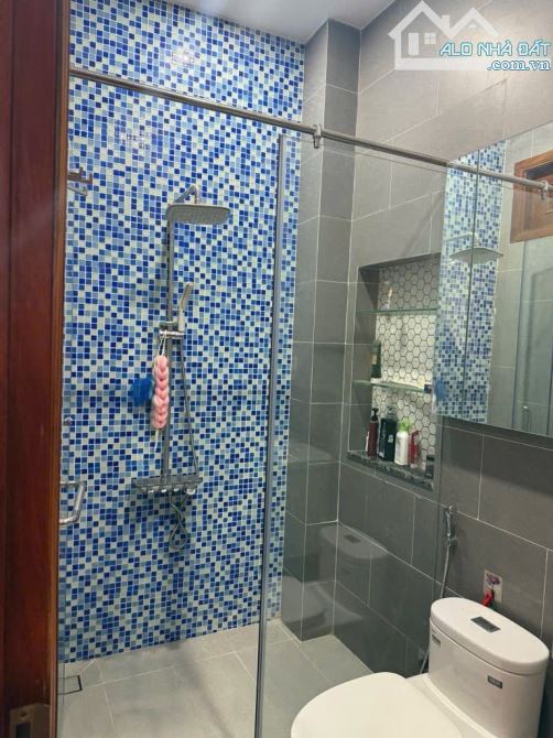 Nhà 5 TẦNG, đường THỚI AN 28, Phường Thới An, Q.12, dt 63m2 (4,5mx14m),💰8,5Tỷ. Đường 12m - 9