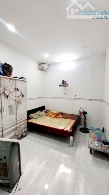 Nhà 4 TẦNG đường THỚI AN 13, Phường Thới An, Q.12, dt 93,1m2 ( 5mx19m). Đường 4m,💰6,5Tỷ - 9