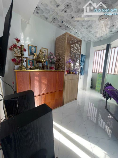 Bán nhà mới, Huỳnh Tấn Phát, Quận 7. DTS 130m2 - full nội thất, thang máy, HXH. 8.xx tỷ - 9