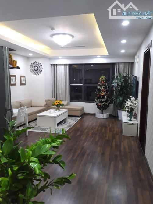 cho thuê chung cư Star City - Lê Văn Lương, 78m2, 2 phòng ngủ, đủ đồ