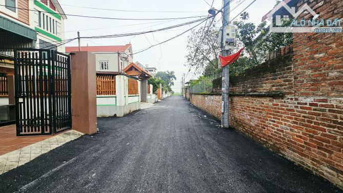 TRỤC CHÍNH KINH DOANH OTO TRÁNH - NẰM GIỮA 3 KCN NỘI BÀI, CN2, CN3 CÁCH ĐƯỜNG 131 CHỈ 500M