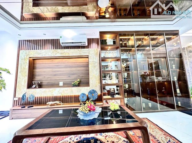Bán Nhà Xuân Thủy Cầy Giấy - DT 60m2 ×5Tầng - Ô Tô Vào Tận Nhà - Giá Rẻ Nhà Dân Xây
