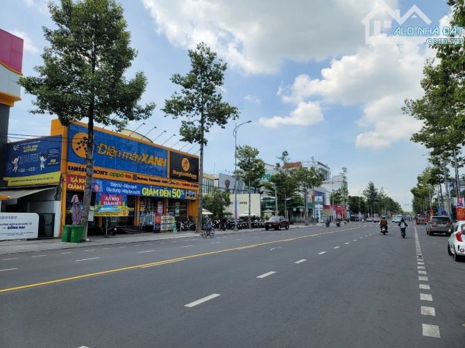 Giá 25 tỷ. Bán 3 lô đất góc 2 mặt tiền siêu hiếm đường D12 khu D2D Võ Thị Sáu. 12x18m.216m