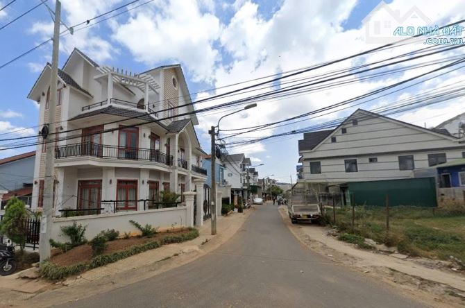 Bán Đất Mặt Tiền Ngay Công Viên Ánh Sáng Hồ Than Thở Chỉ 5 Tỷ