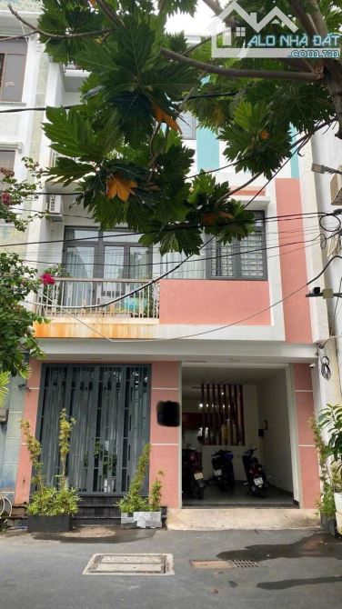 Bán nhà hẻm 2 ô tô tránh nhau Huyền Trân Công Chúa - Phường 8 - Vũng Tàu